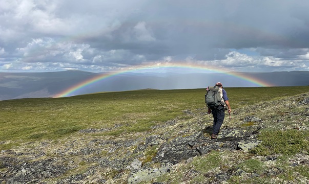 >Mineral Resources geologist performs fieldwork northeast of Mount Prindle